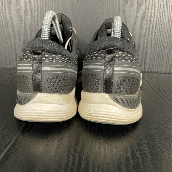 New Balance 711 Women’s size 10 - Picture 5 of 11